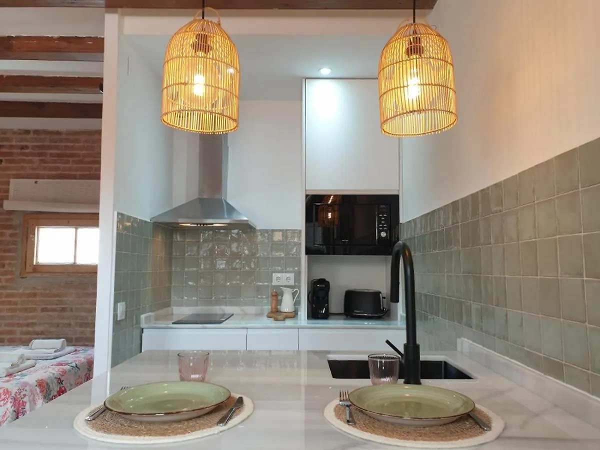 דירות ברצלונה Loft In Barrio De Gracia - Wifi!! 0*,  ספרד